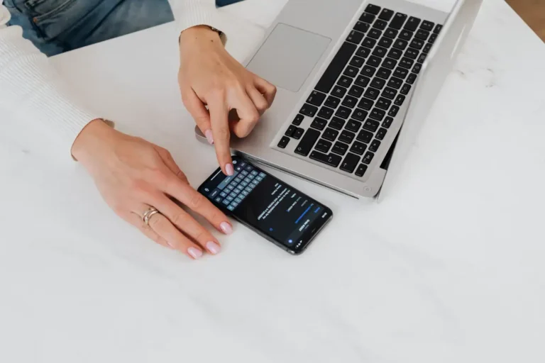 App web WhatsApp : ce qu&rsquo;elle fait et ce qu&rsquo;elle refuse